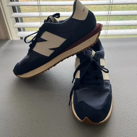 New Balance 237 Mens Blue Suede Lace Up Lifestyle V1 Sneakers Size 10