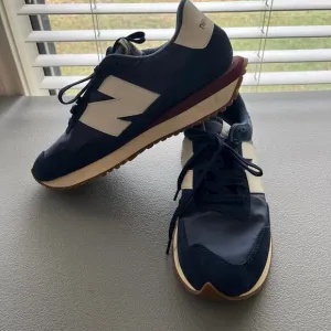 New Balance 237 Mens Blue Suede Lace Up Lifestyle V1 Sneakers Size 10