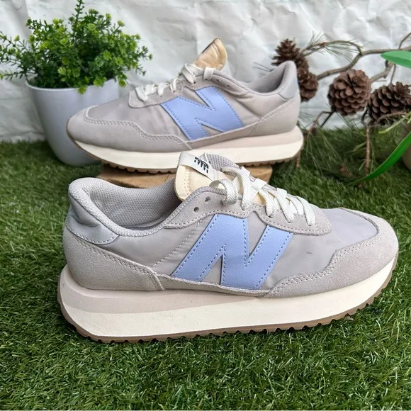 New Balance 237 Sneakers women sizer 8.5 NEW Rain Cloud/Daydream