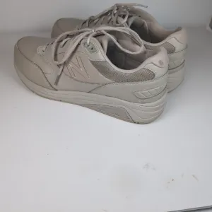 New Balance 928V3 Walking Shoe US 11 Mens