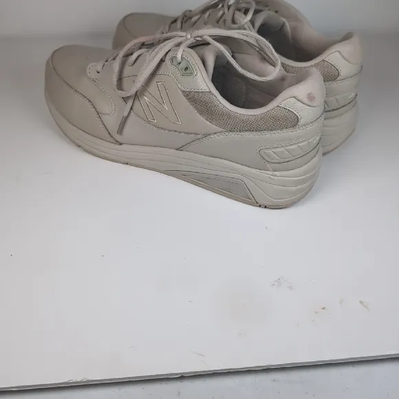 New Balance 928V3 Walking Shoe US 11 Mens