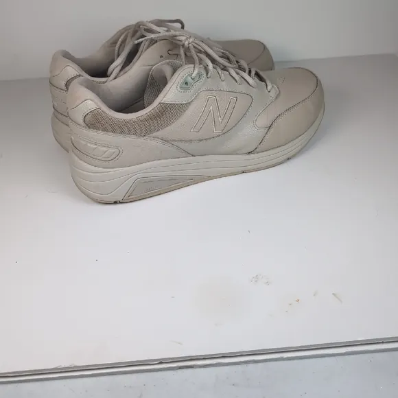 New Balance 928V3 Walking Shoe US 11 Mens