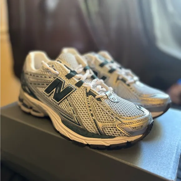 New Balance Gray and Green Sneakers