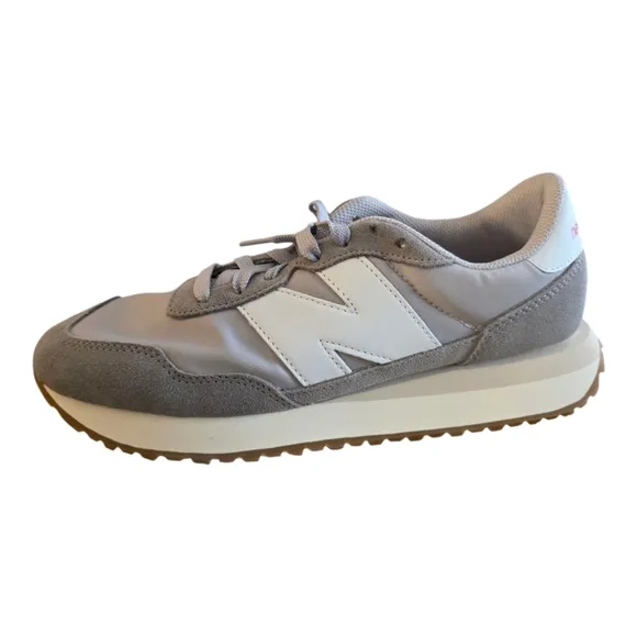NEW BALANCE Mens The 237 V1 Sneaker