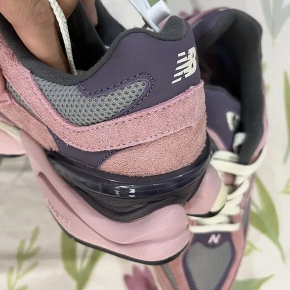 New Balance Pink Retro Sneakers