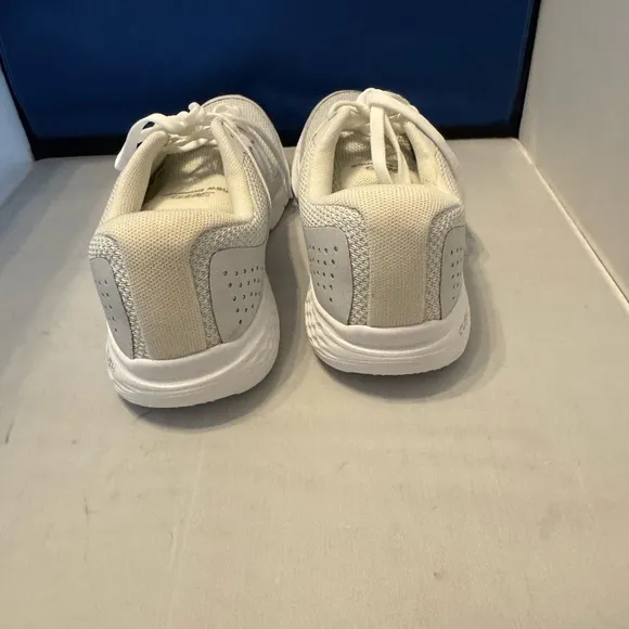 New Balance White Sneakers women’s size 8