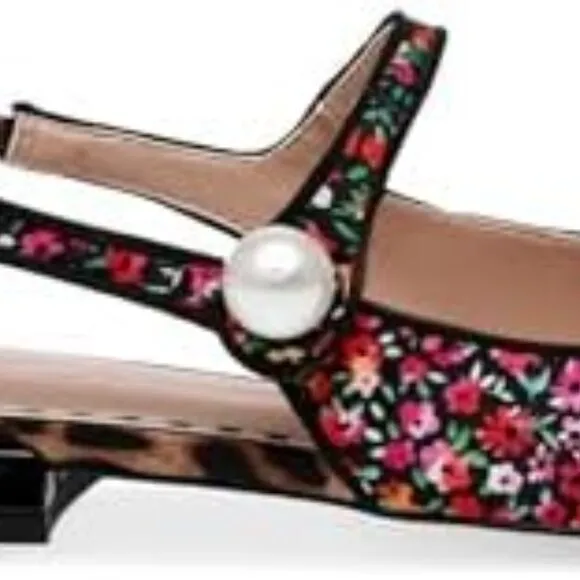 NEW BETSEY JOHNSON Livy Slingback Flats Black Ditsy Floral for women 367mn