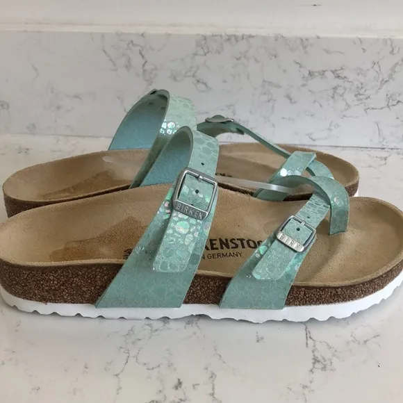 NEW Birkenstock Mayari sandals