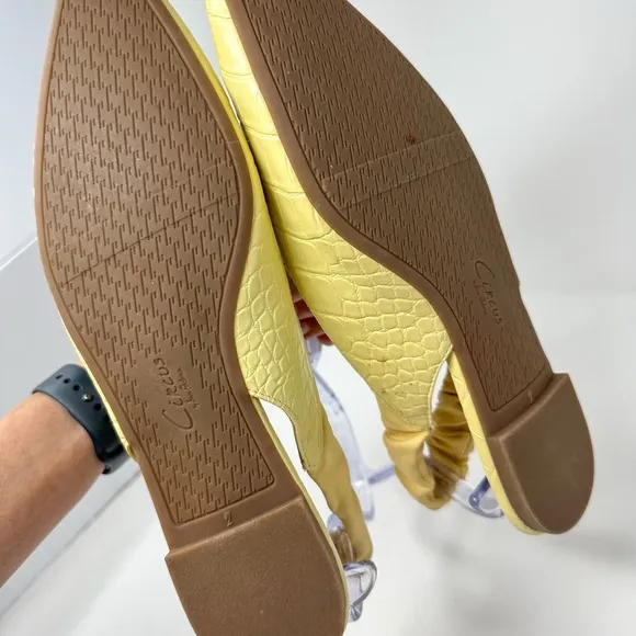NEW Circus by Sam Edelman Pineapple Yellow Crocodile Omina Slingback Flats Sz 9