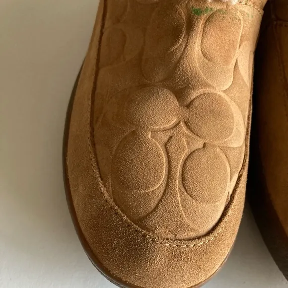 New Coach Tan Suede Shearling  Genuine Leather Mid Calf Lace Up Boots size 8
