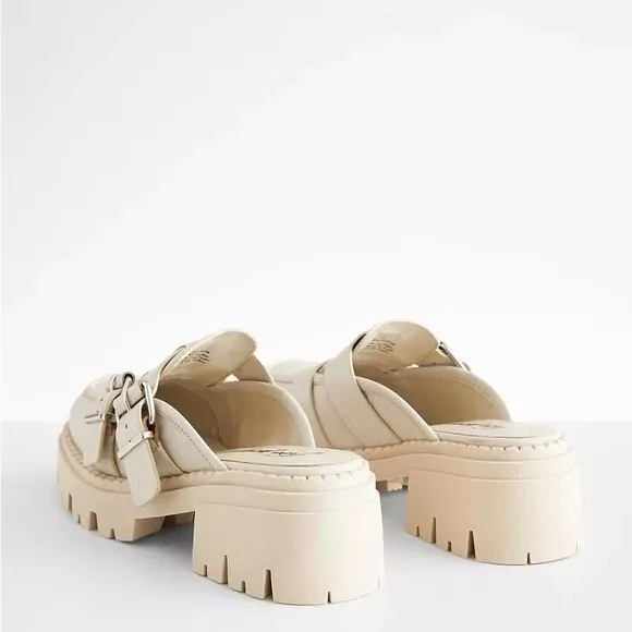 New Free People Buckle Lyra Leather Lug Croc Loafers Mules off white