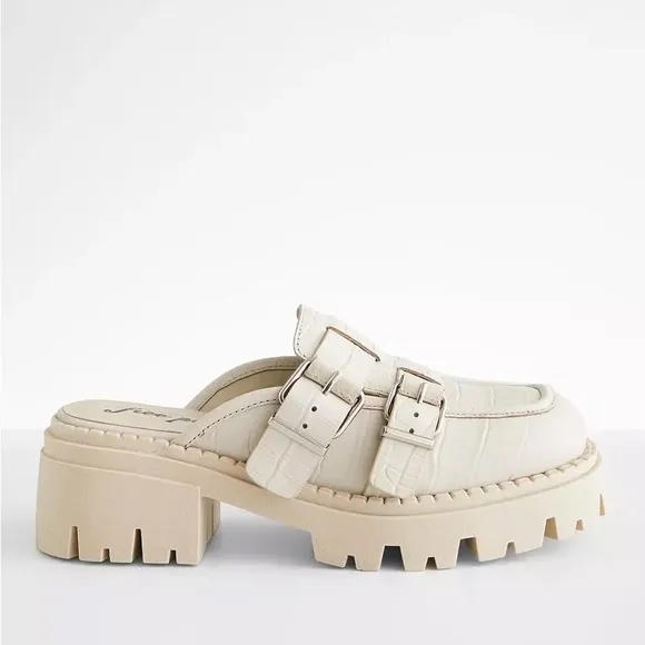 New Free People Buckle Lyra Leather Lug Croc Loafers Mules off white