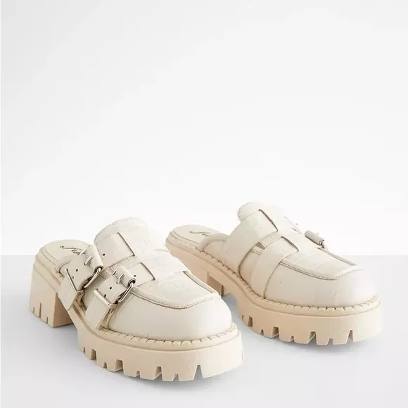 New Free People Buckle Lyra Leather Lug Croc Loafers Mules off white