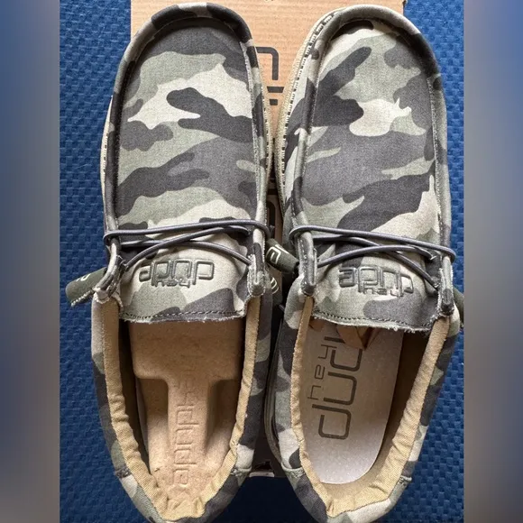 New In Box Hey Dude Wally Camo Slip On Loafers Size 11