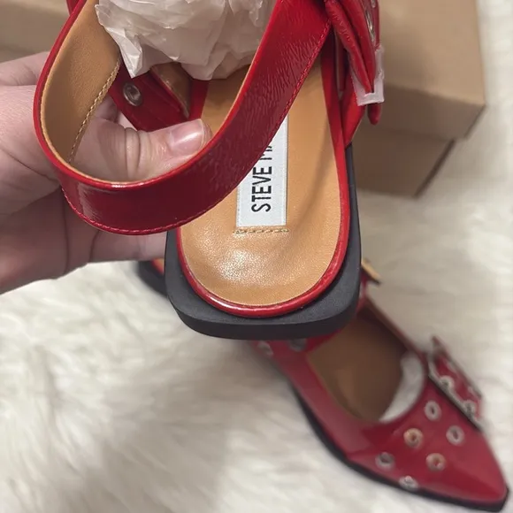 NEW In Box Steve Madden Red Patent Graya Slingback Flats Size 8 $99.95 retail