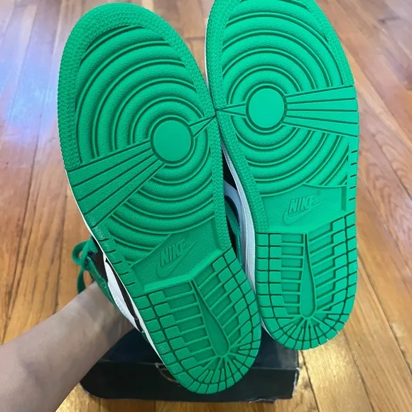 New Jordan 1 Retro High OG Lucky Green