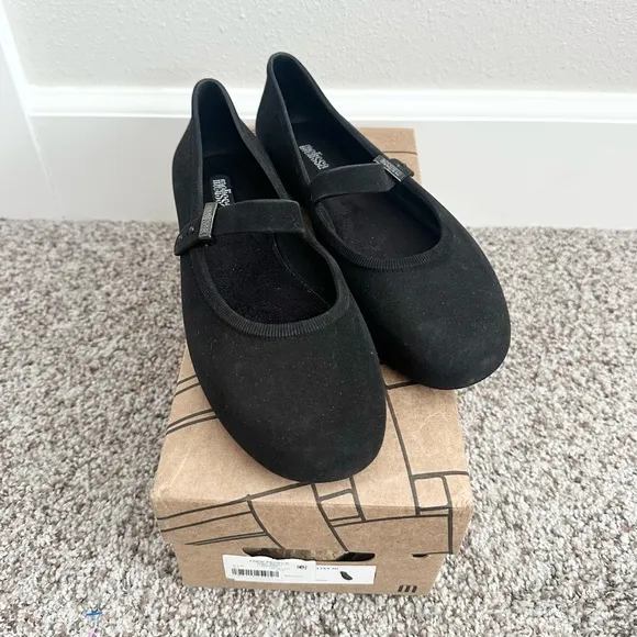 NEW Melissa Soft Ballerina Velvet Flat Size 8