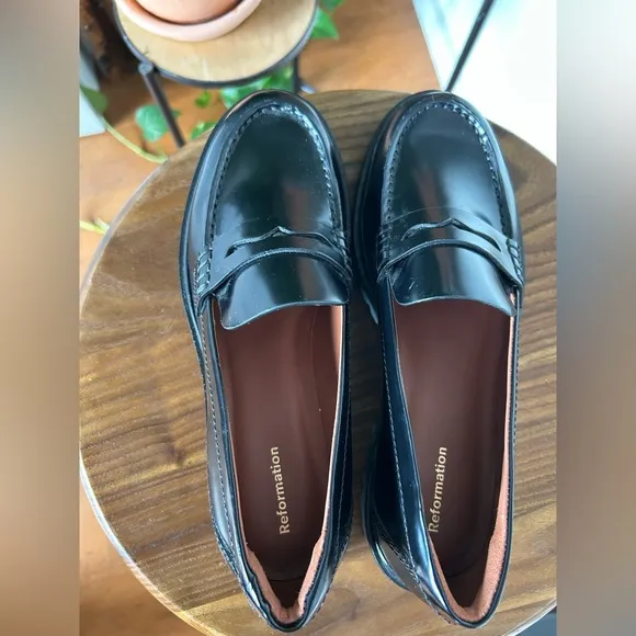 NEW Reformation Leather Loafers Agathae Chunky Sole in Black Size 7.5