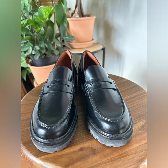 NEW Reformation Leather Loafers Agathae Chunky Sole in Black Size 7.5