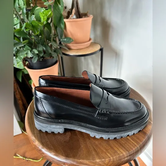 NEW Reformation Leather Loafers Agathae Chunky Sole in Black Size 7.5