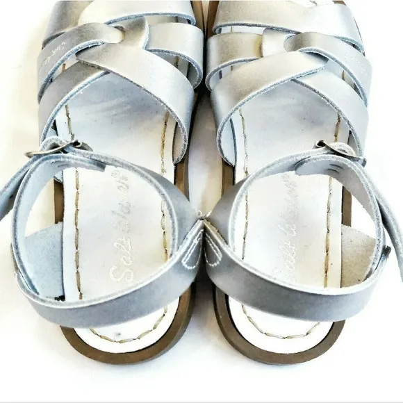 New Salt Water Silver Sandal 9 Saltwater
