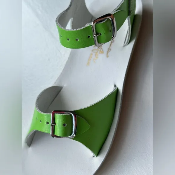 NEW Salt Water Sun-San Surfer Sandals Lime size 1