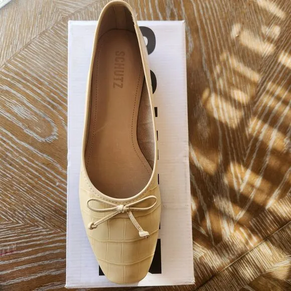 NEW Shutz Anthropologie Arissa Croc Embossed Cream Leather Ballet Flats size 8.5