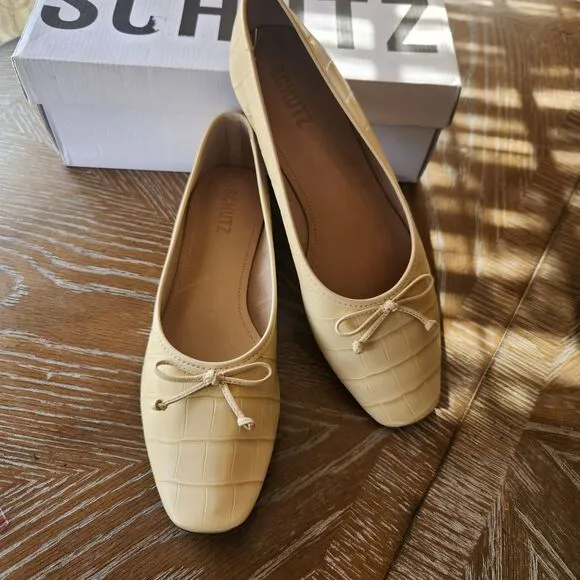 NEW Shutz Anthropologie Arissa Croc Embossed Cream Leather Ballet Flats size 8.5