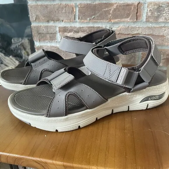 NEW Skechers Arch Fit Sandals Size 11 Extra Wide Podiatrist Designed 237372WW