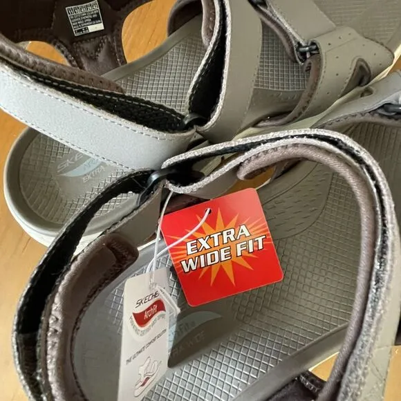 NEW Skechers Arch Fit Sandals Size 11 Extra Wide Podiatrist Designed 237372WW
