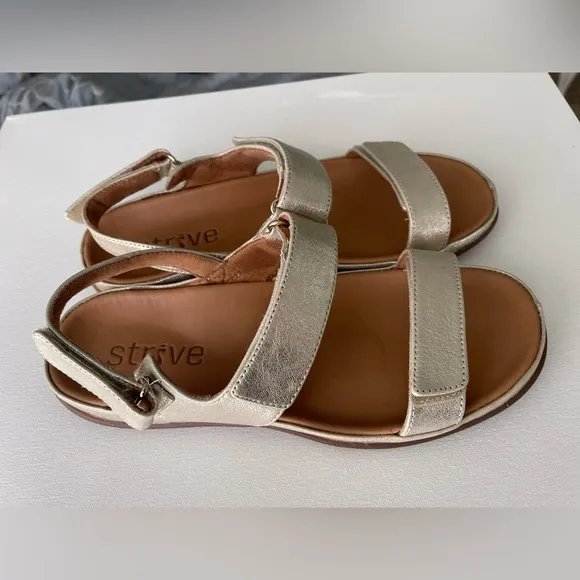New Strive Kona Orthotic Sandals Gold Size UK:7 EU:40.5/41US:9.5-10