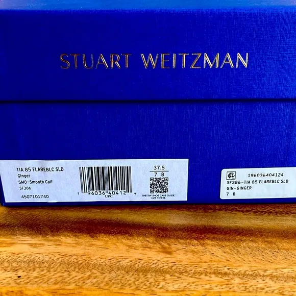 NEW - Stuart Weitzman Tia 85 Flareblock Sandals.  Size 7 US