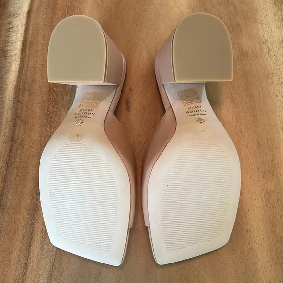 NEW - Stuart Weitzman Tia 85 Flareblock Sandals.  Size 7 US
