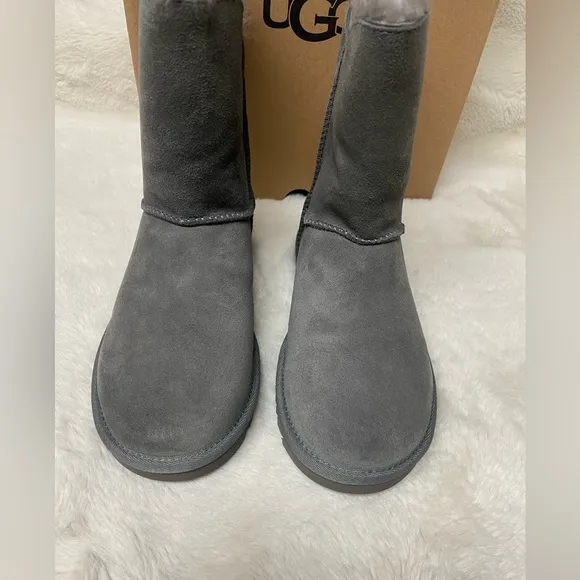New UGG Constantine grey satin ribbon boots size 6 charcoal