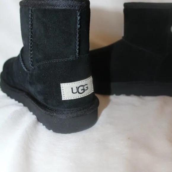 NEW‎ UGG JONA SUEDE SHEARLING GIRL'S MINI SHEARLING LINED BOOTS BLACK