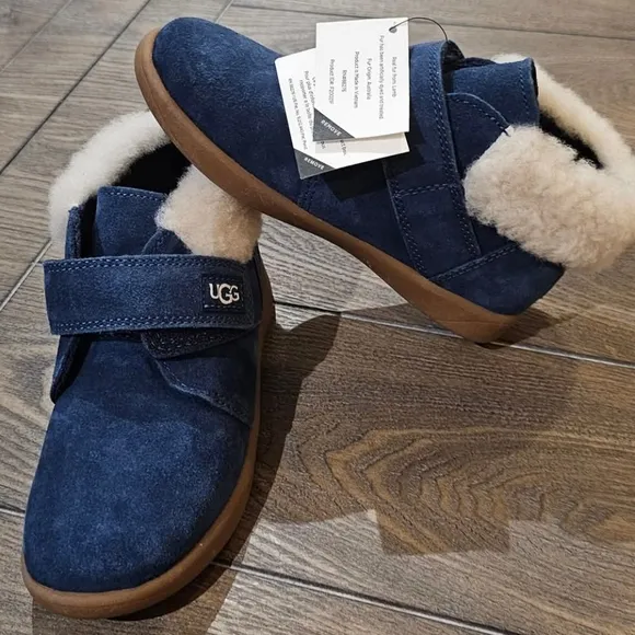New UGG kids Blue Suede Boots with Shearling Lining