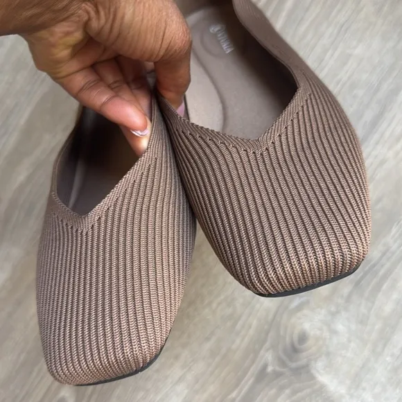 NEW VIVAIA Square-Toe V-Cut Flats (Margot 2.0) 10.5