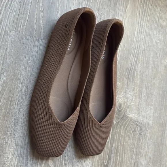 NEW VIVAIA Square-Toe V-Cut Flats (Margot 2.0) 10.5