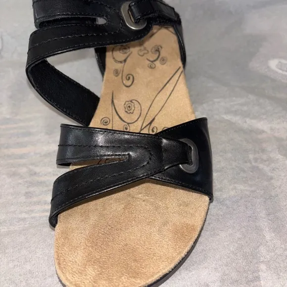 🔥NEW🔥Baretraps Gladiator Jindy Black Wedge Cushioned Support Sandals Size 10W