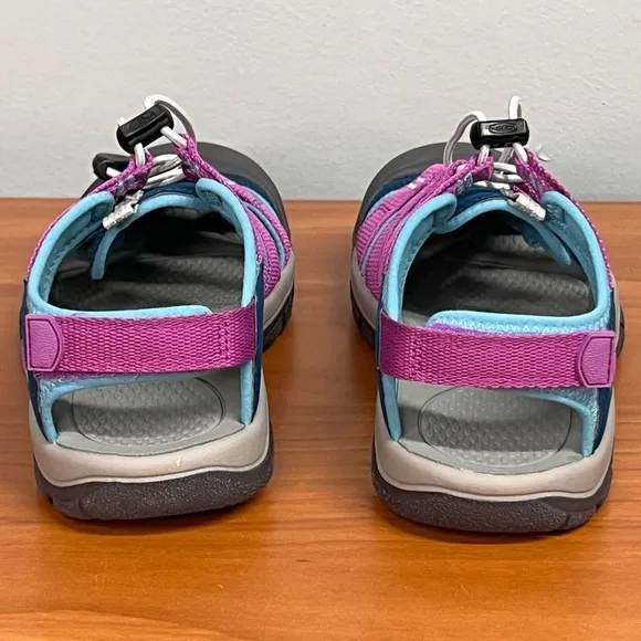 NIB Keen Big Kids' Newport Boundless Pink and Blue Closed Toe Sandals Size 4