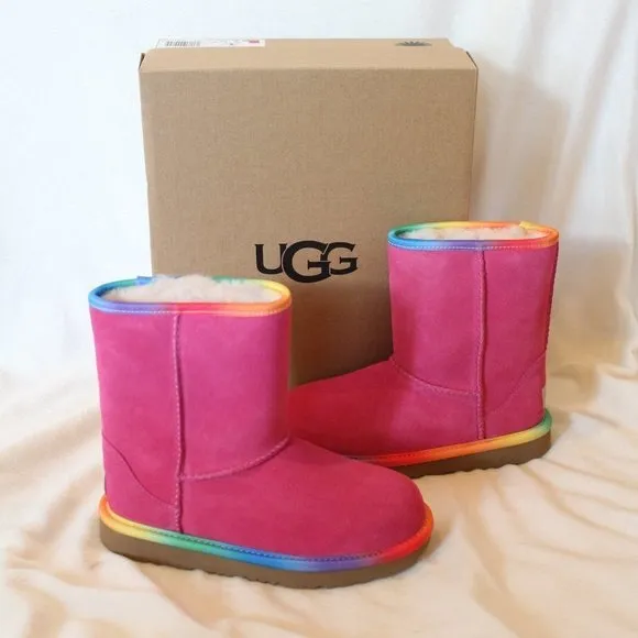 NIB UGG CLASSIC SHORT FUSCHIA PINK SUEDE YOUTH‎ 5 6 WOMEN'S 7 8 BOOTS