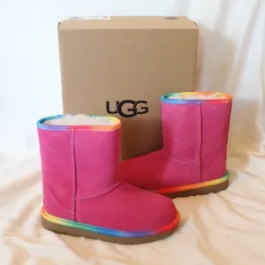 NIB UGG CLASSIC SHORT FUSCHIA PINK SUEDE YOUTH‎ 5 6 WOMEN'S 7 8 BOOTS