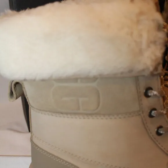 NIB UGG MEN'S BUTTE LOGO LEATHER SHEARLING LINED WINTER SNOW BOOTS‎