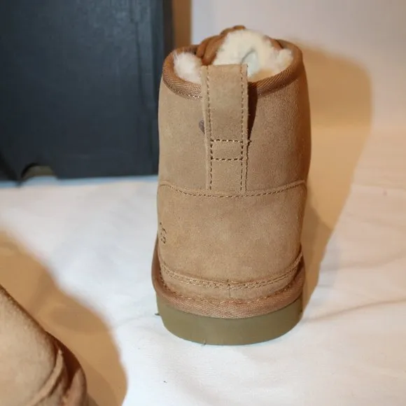 NIB‎ UGG MEN'S NEUMEL CHUKKA SUEDE SHEARLING LINED ANKLE BOOTS CHESTNUT