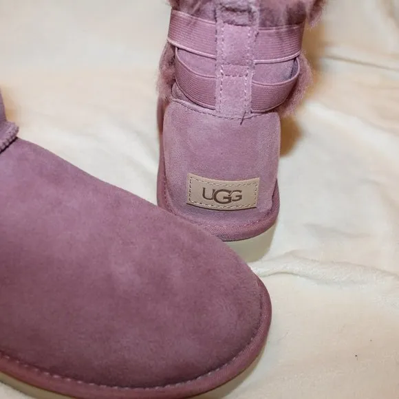NIB UGG WOMEN'S‎ BAILEY FLEX SUEDE MINI SHEARLING LINED BOOTS
