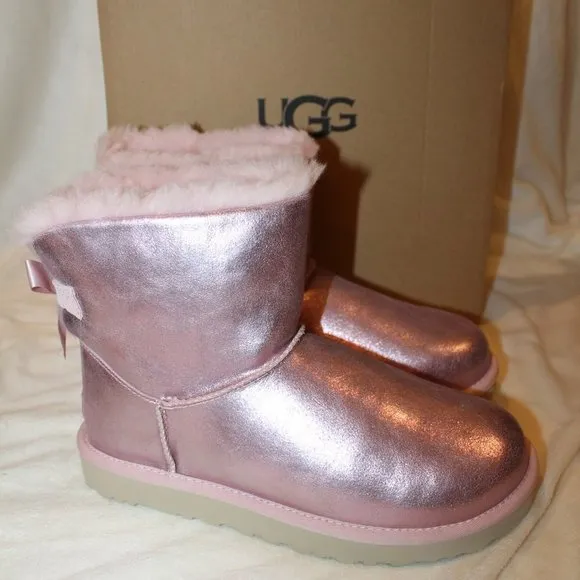 NIB UGG WOMEN'S GLISTEN METALLIC SHEARLING LINED MINI‎ BAILEY BOW BOOTS PINK