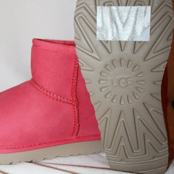NIB UGG WOMEN'S SUEDE SHEARLING CLASSIC MINI ANKLE BOOTS HIBISCUS‎ PINK