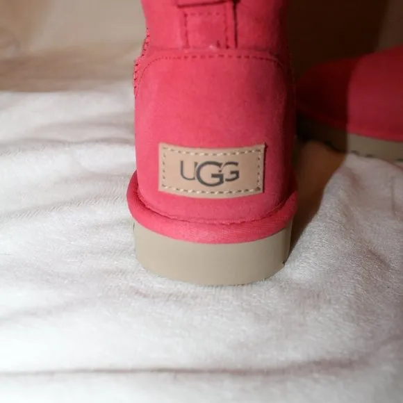 NIB UGG WOMEN'S SUEDE SHEARLING CLASSIC MINI ANKLE BOOTS HIBISCUS‎ PINK