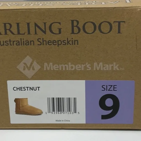 NIB women’s  Shearling Boots Size 9