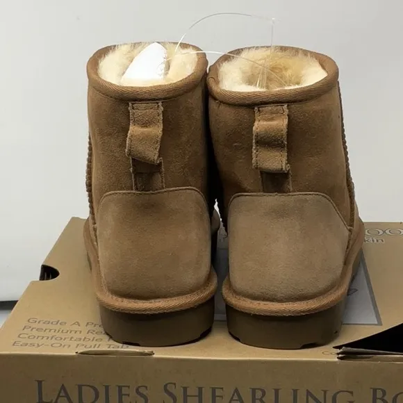 NIB women’s  Shearling Boots Size 9